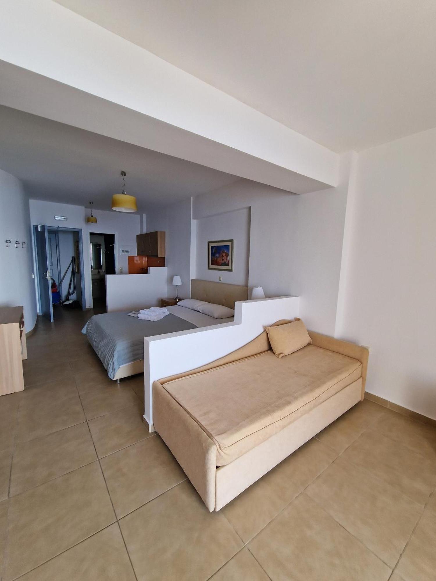 Porto Xronia Aparthotel Khrónia Exterior photo