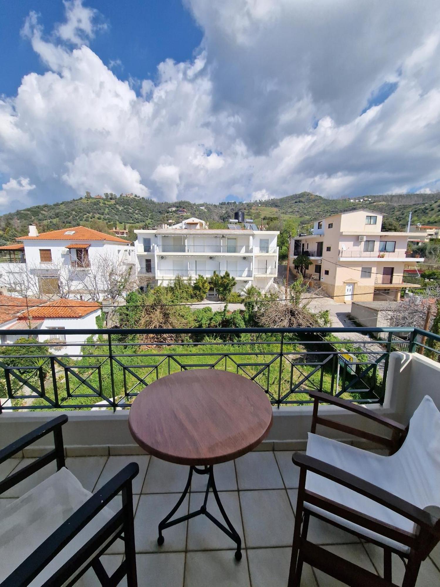 Porto Xronia Aparthotel Khrónia Exterior photo